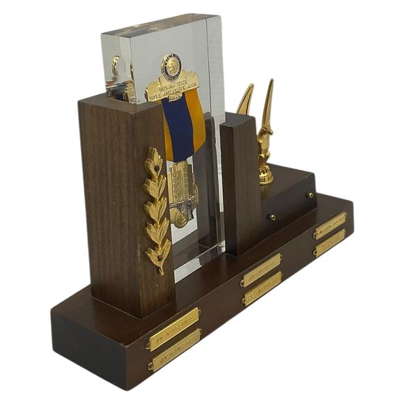 1970 Indiana State Rifle and Pistol Assn Shooting Award Trophy Display - Picture 2 of 14
